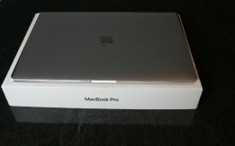 Apple MacBook Pro 15, 2020, touch bar WhatsApp +18328019816