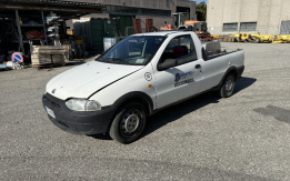 Autocarro Fiat Strada