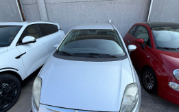 Autoveicolo Fiat Punto