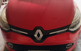 Autovettura Renault Nuova Clio