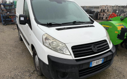 LOTTO 4 - Furgone Fiat Scudo targato DT900TY