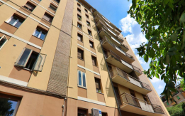 Modena, stile borghese o metropolitano nel grande 5 stanze