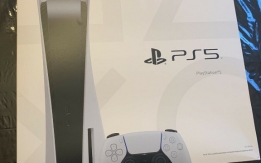 Sony PlayStation 5 Edizione Blu-Ray WhatsApp +1 8328019816